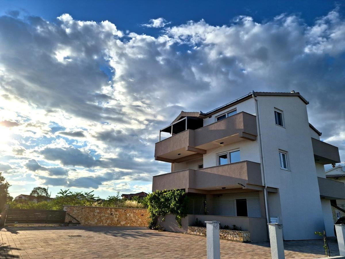 Apartment Dream Variant *